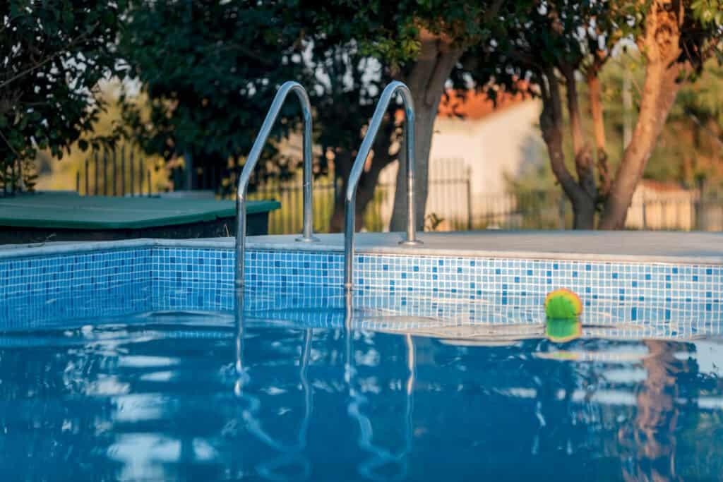 what are the benefits of a pool