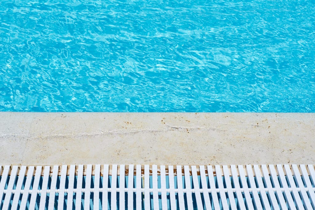 Chlorine Pool vs Saltwater